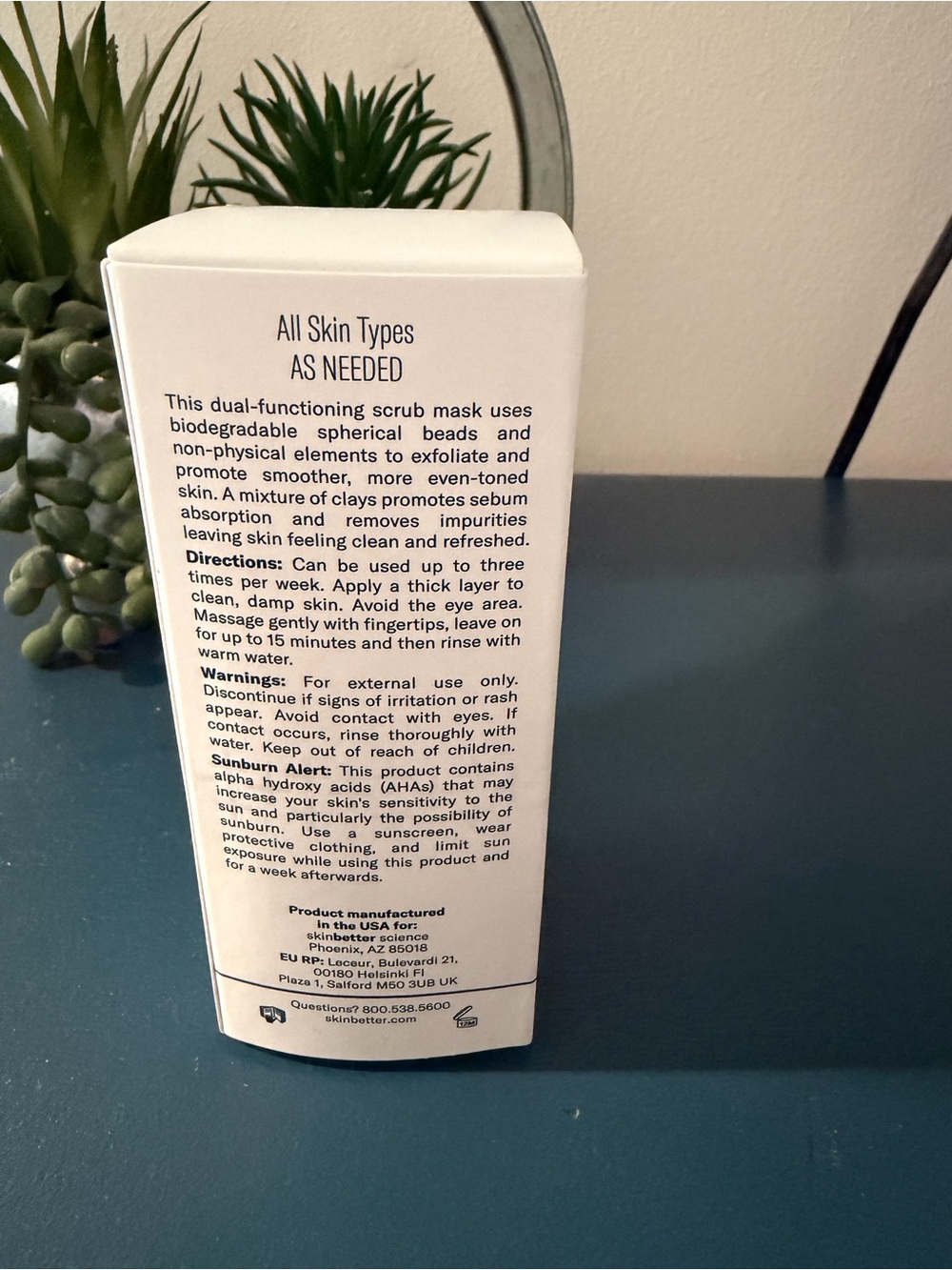 Skinbetter Science Detoxifying Scrub Mask - Picture 2 of 3